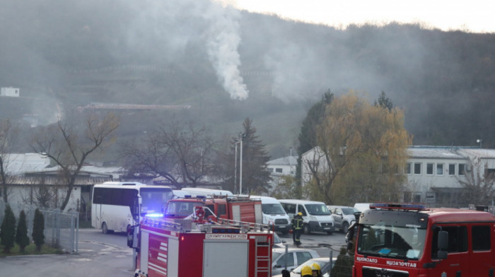 Putevi ka fabrici raketa i raketnog goriva u Leštanima blokirani, prolaz dozvoljen samo radnicima koji rade u blizini