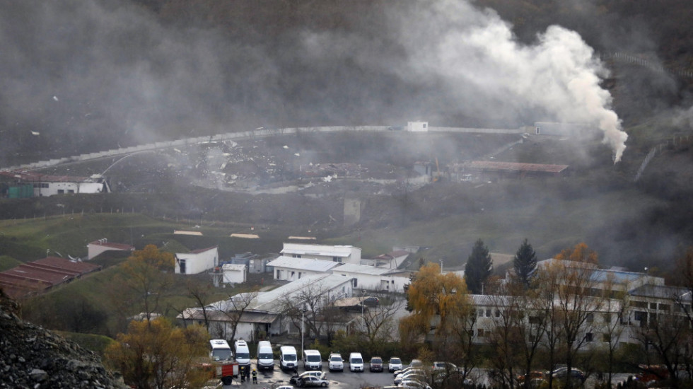 Nakon deminera, tužilaštvo obavlja uviđaj na mestu eksplozije u Leštanima