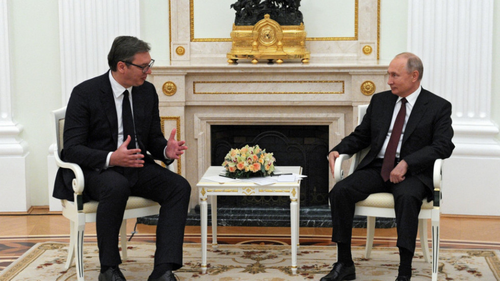 Vučić primio čestitku od Putina povodom Dana državnosti