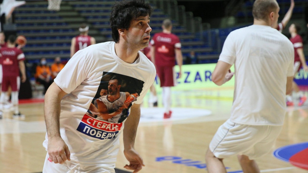 Srpski košarkaši pobedu posvetili Stevanu Jelovcu