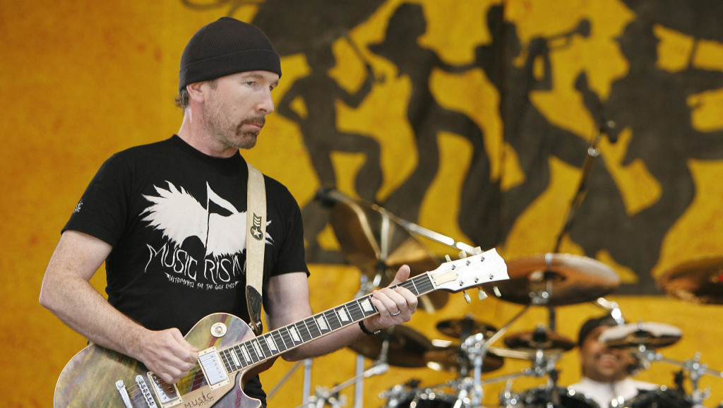 Gitarista U2 organizuje aukciju gitara i rok suvenira za pomoć ugroženim muzičarima