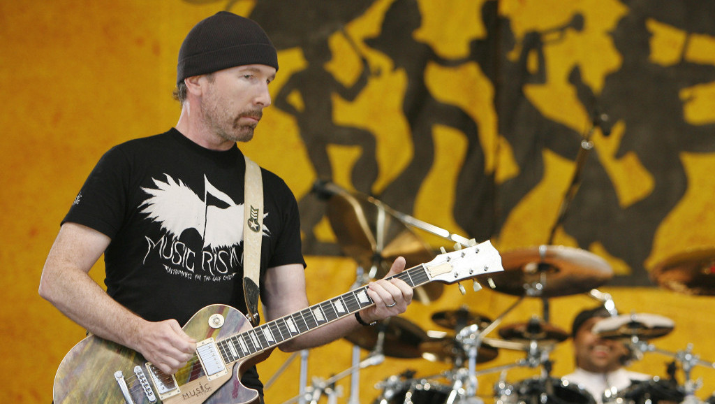 Gitarista U2 organizuje aukciju gitara i rok suvenira za pomoć ugroženim muzičarima