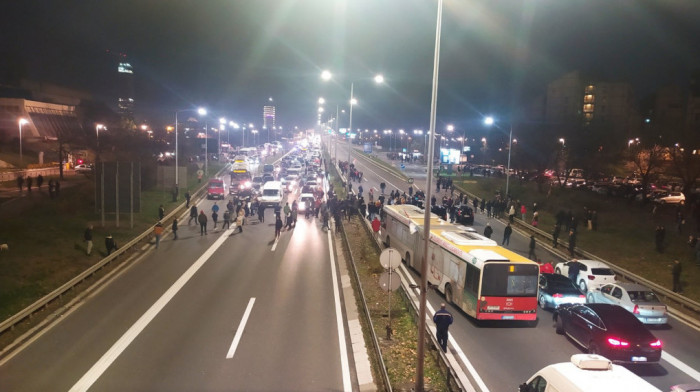 Pokret "Kreni-promeni" prijavio proteste u subotu, MUP objavio broj telefona za prijave ograničenja kretanja