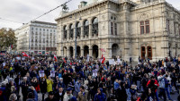 Protesti zbog epidemioloških mera u više austrijskih gradova
