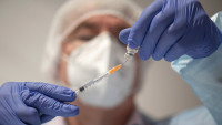 Direktor Moderne objasnio koliko je efikasna vakcina protiv omikrona