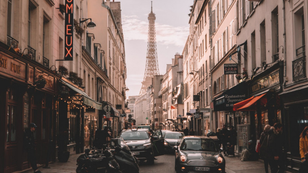 U Parizu instaliran prvi radar za detekciju buke - plan da se sankcionišu vlasnici preglasnih motocikala i drugih vozila