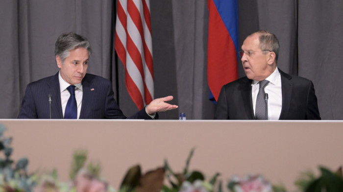 Susret Blinkena i Lavrova - SAD upozorile Rusiju na ozbiljne posledice ukoliko izvrše invaziju na Ukrajinu