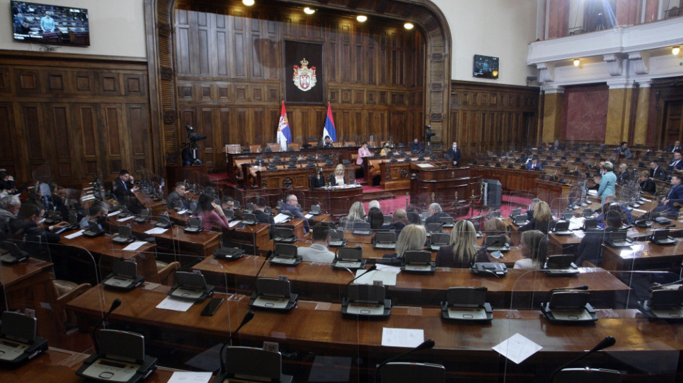 Skupština završila raspravu o platama zaposlenih u javnom sektoru, sutra o patentima