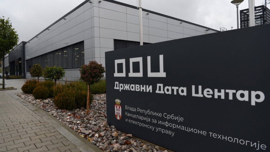 Vučić: Srbija lider u regionu po IT, do kraja godine treći superkompjuter u Kragujevcu