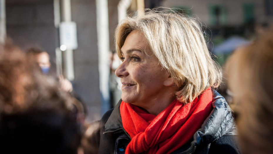 Marin le Pen "pala" u anketama, Makronu u drugom krugu rivalka najverovatnije Valeri Pekres