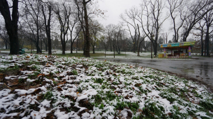 Blagi porast temperature do subote: Za vikend kiša i sneg na planinama