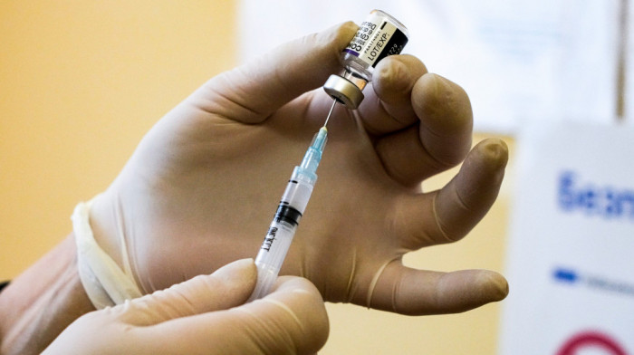 Omikron u SAD napao vakcinisane i osobe koje su primile buster dozu