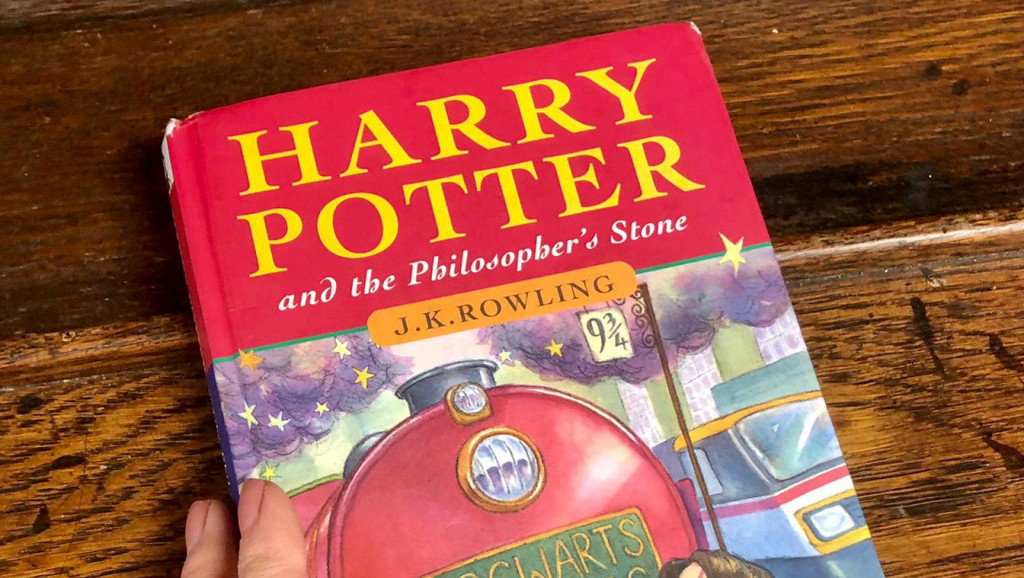 Knjiga o Hariju Poteru, kupljena za nekoliko centi, prodata za više od 12 hiljada evra