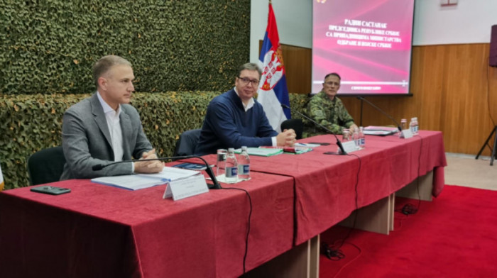 Predsednik Srbije u Nišu na sastanku sa rukovodstvom Ministarstva odbrane i komandnim kadrom Vojske Srbije