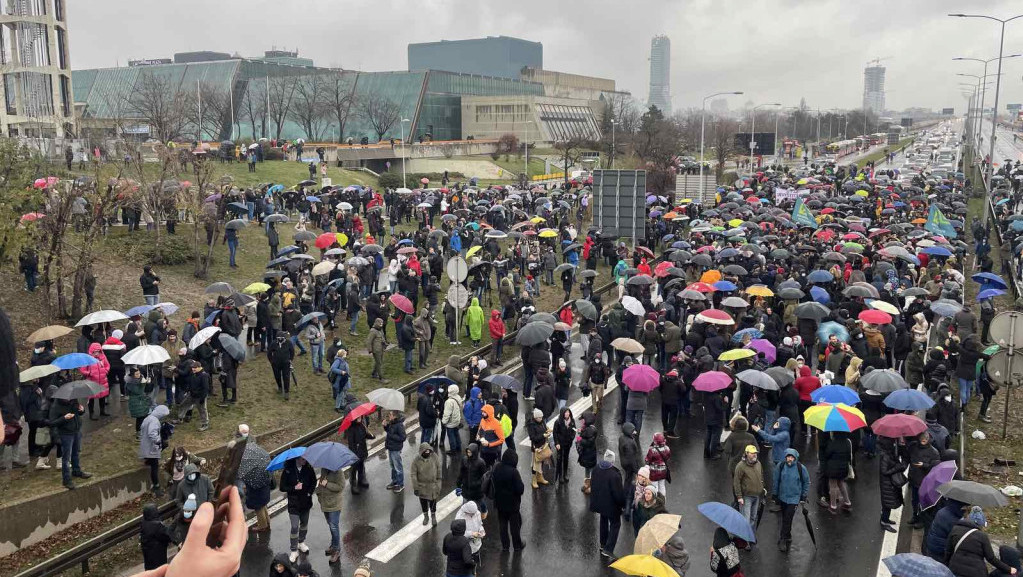 Priveden učesnik protesta zbog tuče kod Gazele, dve osobe uhapšene u Nišu