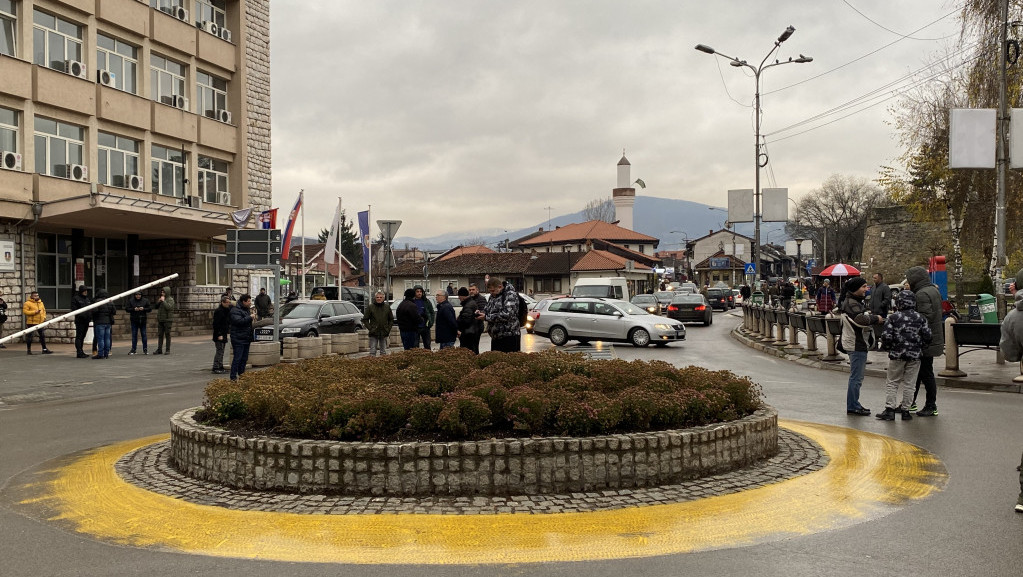 Dan žalosti u Novom Pazaru zbog teške saobraćajne nesreće i smrti četvorice mladića
