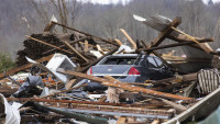 Serija tornada u SAD: Najmanje 70 mrtvih, strahuje je da bi broj žrtava mogao da premaši 100