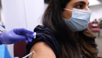 Dr Pavlović: Omikron soj izaziva češće reinfekcije, vakcinacija štiti od teških formi bolesti
