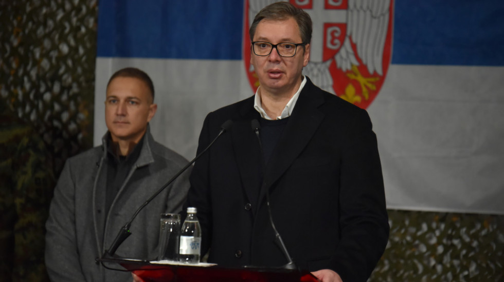 Vučić: Za namensku industriju 145 miliona evra pomoći u prvom kvartalu 2022.