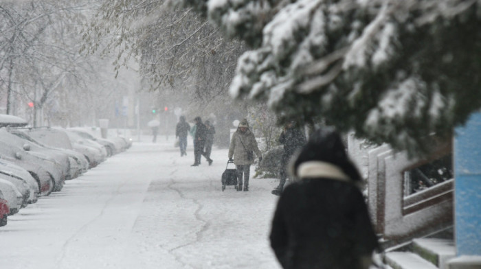 U Srbiji danas pretežno oblačno i hladno - kada prestaje sneg?