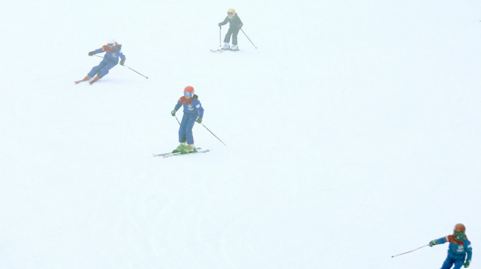 U Severnoj Makedoniji pronađeno 30 skijaša koji su se prepodne izgubili u gustoj magli