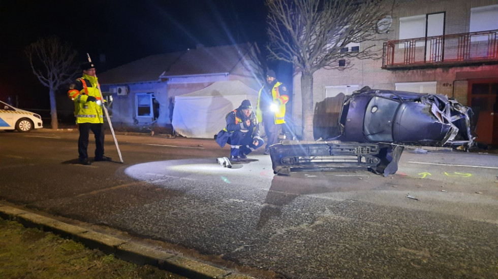 Automobil srpskih registarskih tablica prevozio migrante, udario u kuću u Mađarskoj, sedam osoba stradalo