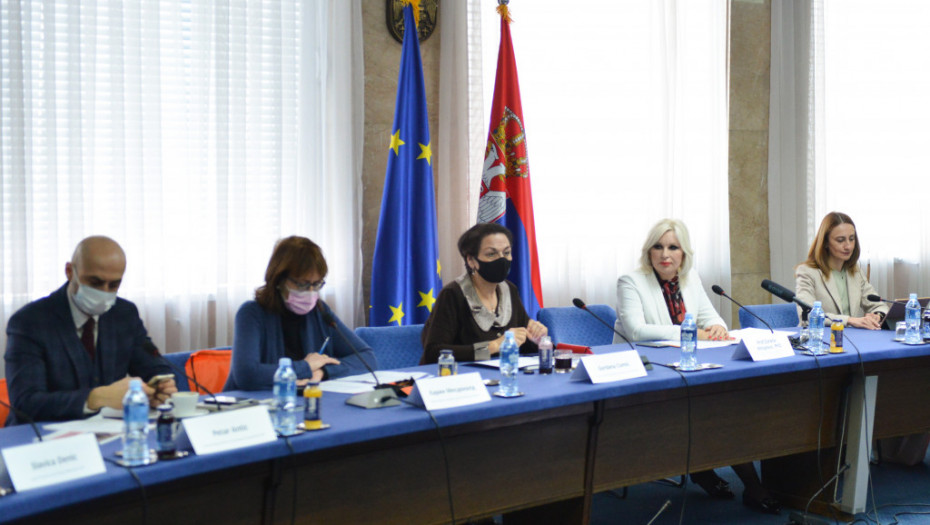 Mihajlović o izmenama porodičnog zakona: Zabraniti sklapanje brakova bez dozvole pre 18. godine