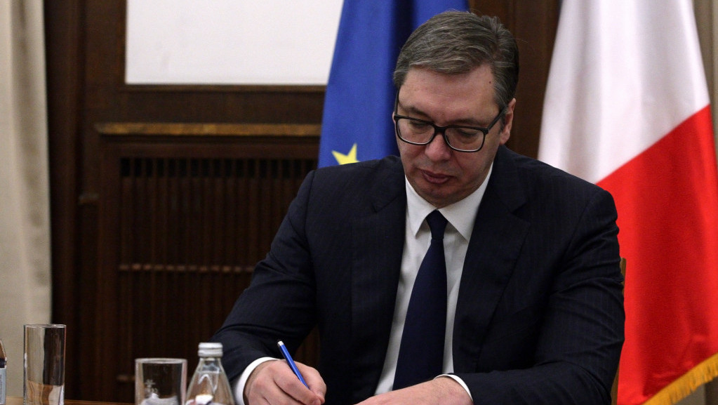 Vučić: Verujem da neće biti restrikcija; računajte da je Grčić več podneo ostavku