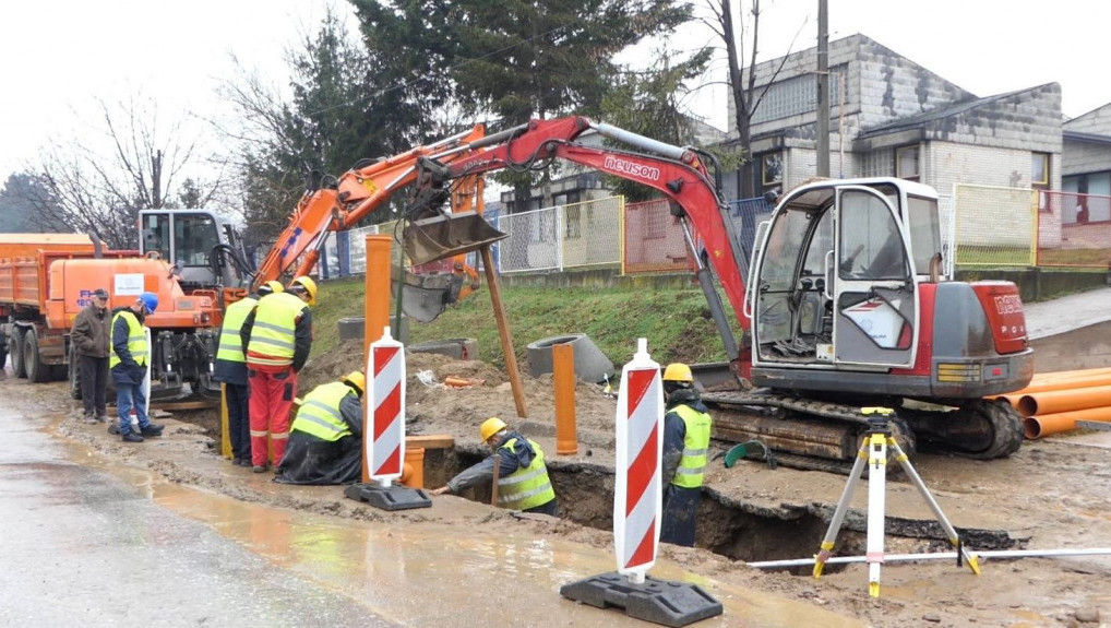 Momirović: Do septembra biće gotovo još 140 kilometara kanalizacije