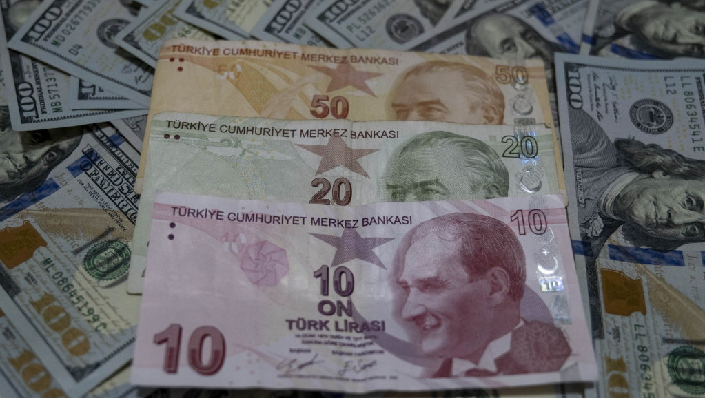 Turska valuta u inflatornoj spirali: Vrednost lire prepolovljena od početka godine, poslednjih dana potonula 37 odsto