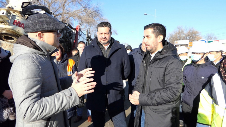 Momirović i Vučević obišli radove na izgradnji podvožnjaka u Novom Sadu: Cilj da 1. marta vozovi krenu brzom prugom