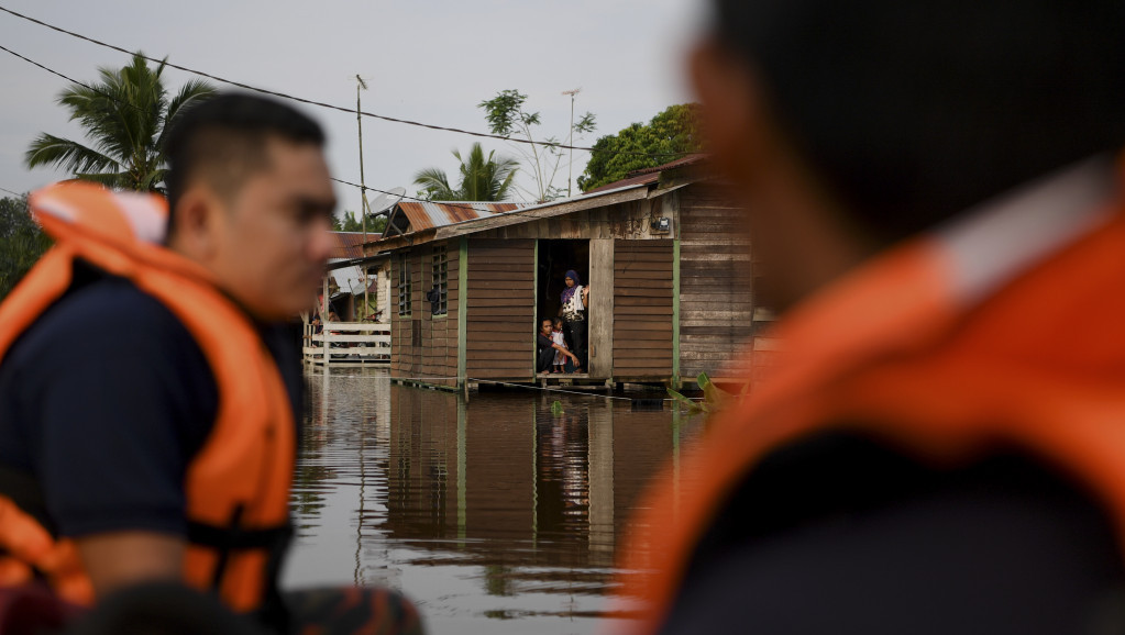 Poplave u Maleziji,  dve osobe poginule, na hiljade ljudi evakuisano