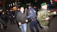 Antivakseri u Beču probili policijske blokade i ometali božićni šoping