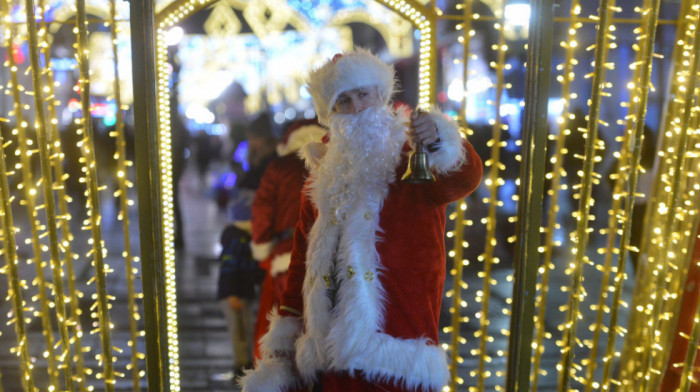 Deda Mraz na kućnom pragu: Koliko košta poseta i šta je najtraženije?