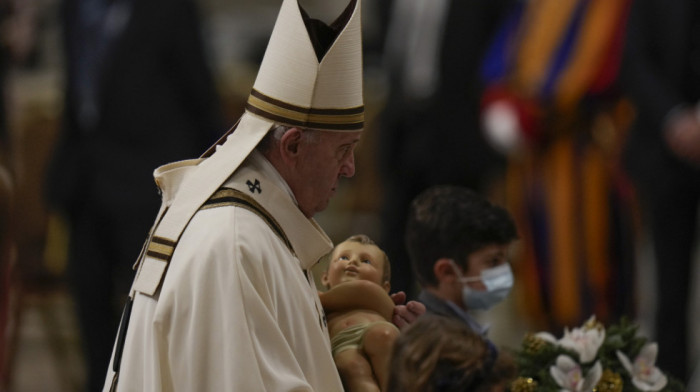 Papa: Služiti drugima važnije nego tragati za statusom
