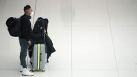 EU ukida obavezno nošenje maski na aerodromima i u avionima