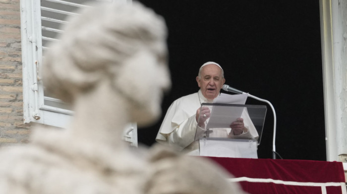 "Molim, hvala i izvini": Papa Franja o tri ključne reči u braku