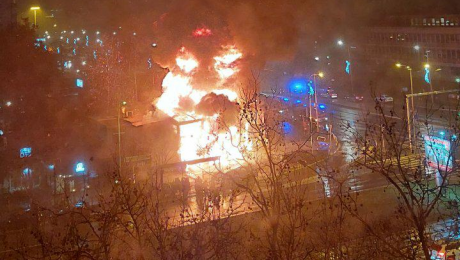 VIDEO Snažna detonacija na Novom Beogradu, dvoje povređenih u požaru u restoranu