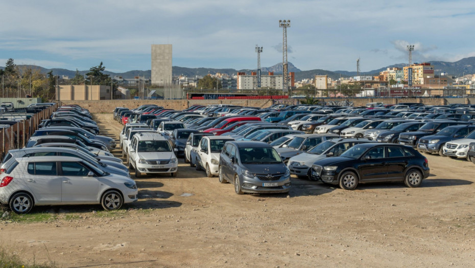 Mnogi odlažu kupovinu polovnih automobila zbog aktuelne krize