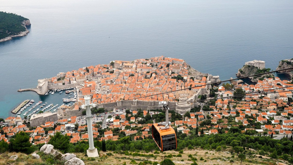 Toplo vreme širom Evrope, temperatura u Dubrovniku danas 19,3 stepena