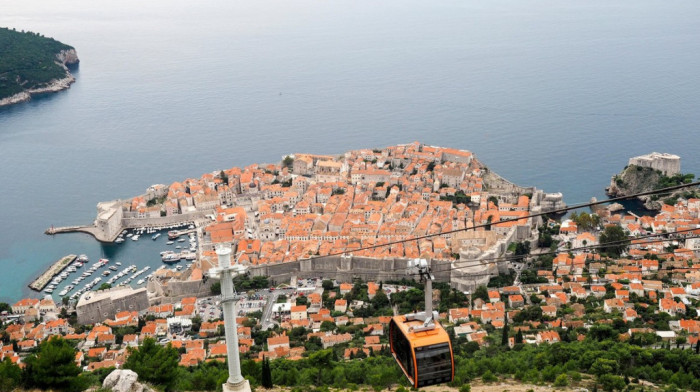 Zemljotres oštetio crkvu Male braće u Dubrovniku