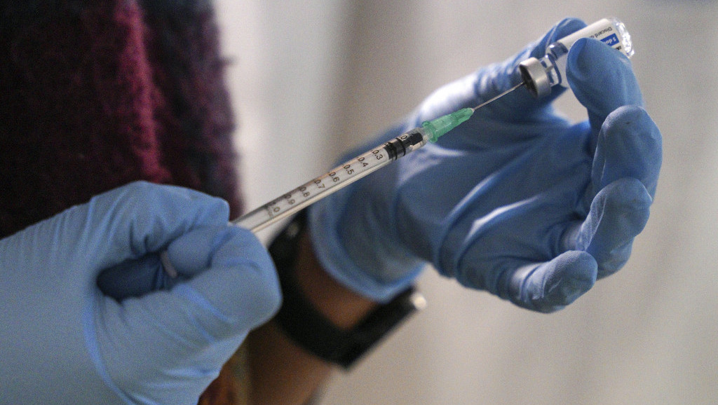 SZO upozorila da će vakcine protiv kovida morati da se prilagode novim sojevima