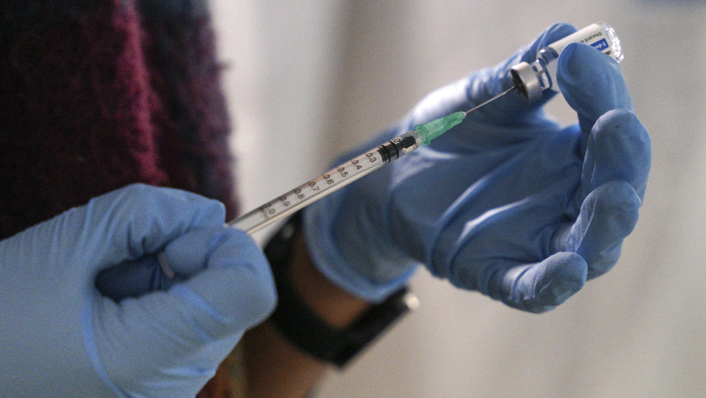 SZO upozorila da će vakcine protiv kovida morati da se prilagode novim sojevima
