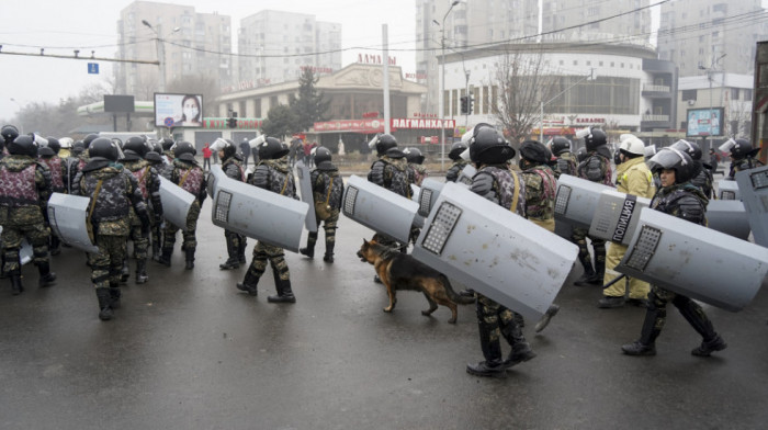Eskalacija nasilja u Kazahstanu: Gori predsednička rezidencija, vanredno stanje u više gradova