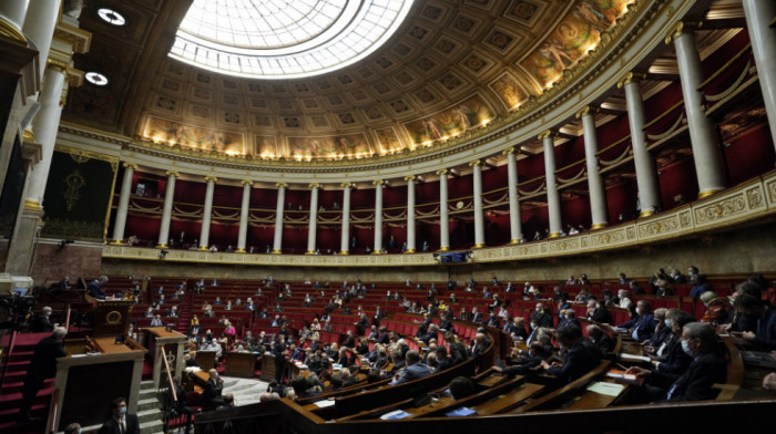 U Francuskom parlamentu opet odložena rasprava o novom kovid zakonu