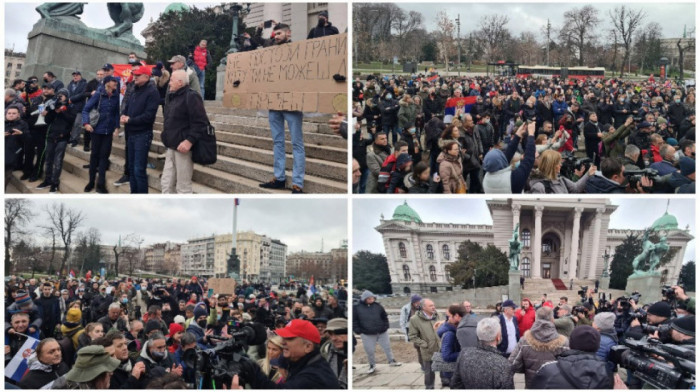 Skup podrške Novaku Đokoviću ispred Skupštine Srbije