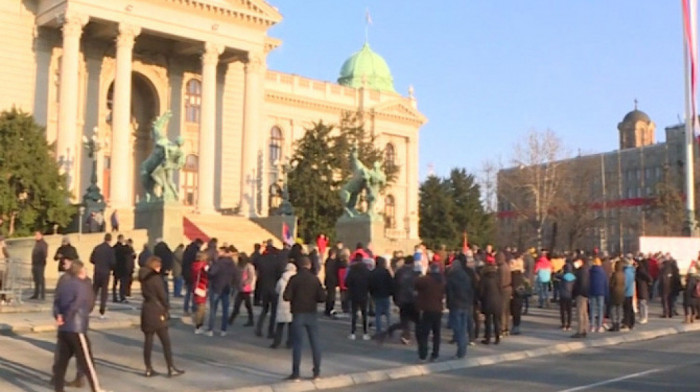 I danas skup ispred Narodne skupštine u znak podrške Đokoviću: "Jedan je Nole"