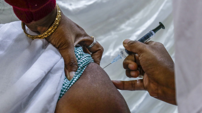 Putovao Indijom i vakcinisao se gde god može: Penzionisani poštar primio vakcinu protiv kovida najmanje osam puta