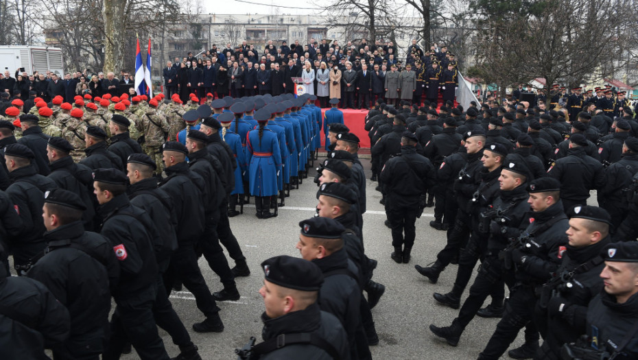 Održan svečani defile povodom Dana Republike Srpske u Banjaluci
