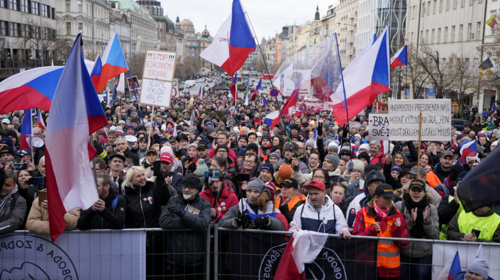 Protesti u Pragu zbog uredbe o obaveznoj vakcinaciji